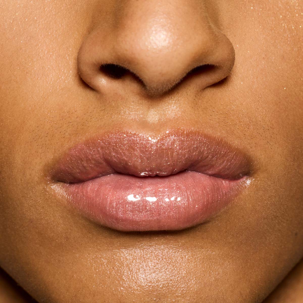 GLOSS BOMB UNIVERSAL LIP LUMINIZER